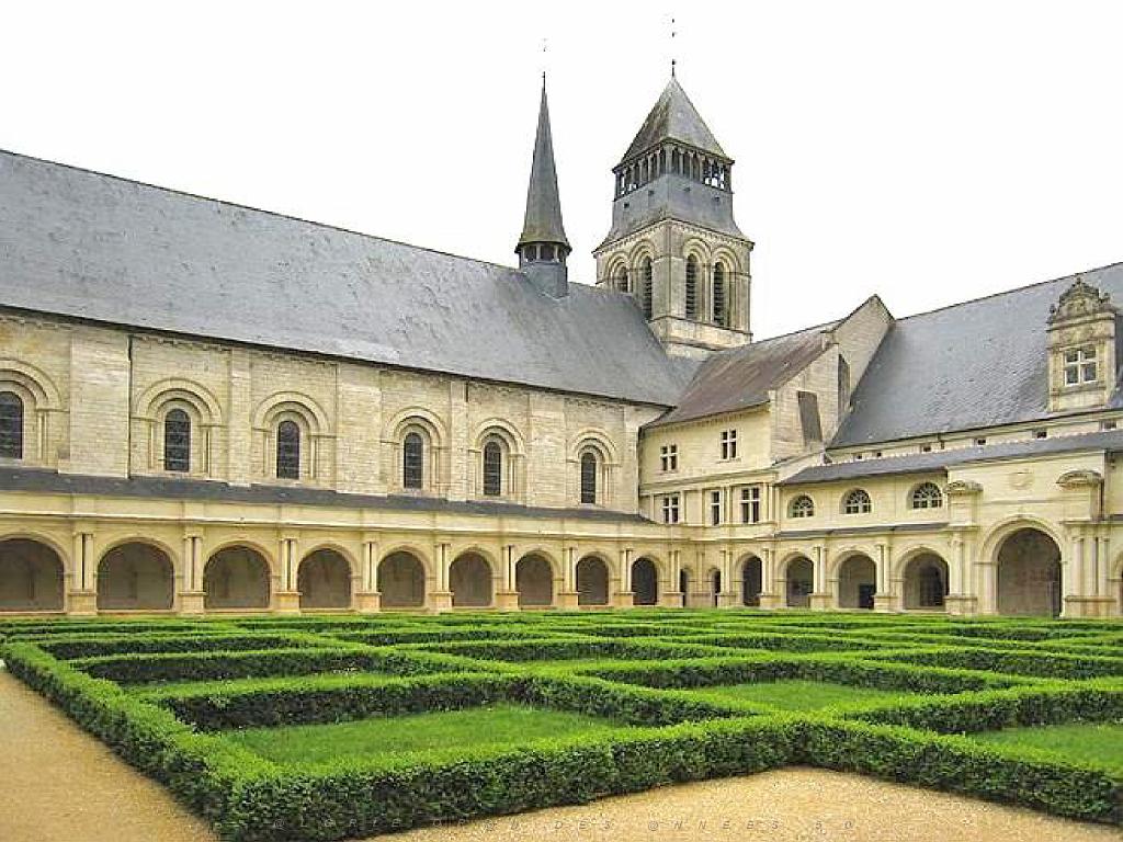 149 ABBAYE DE FONTREVRAUD_000034.jpg